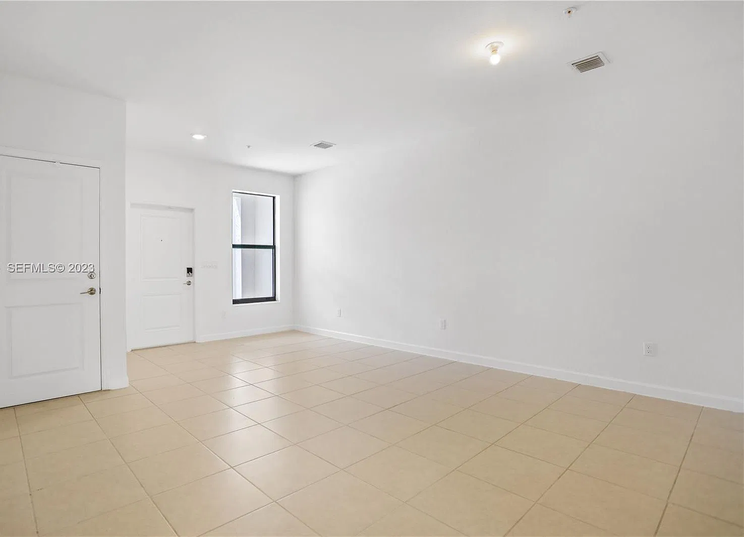 SW 159th Ct, Pembroke Pines — Photo 3