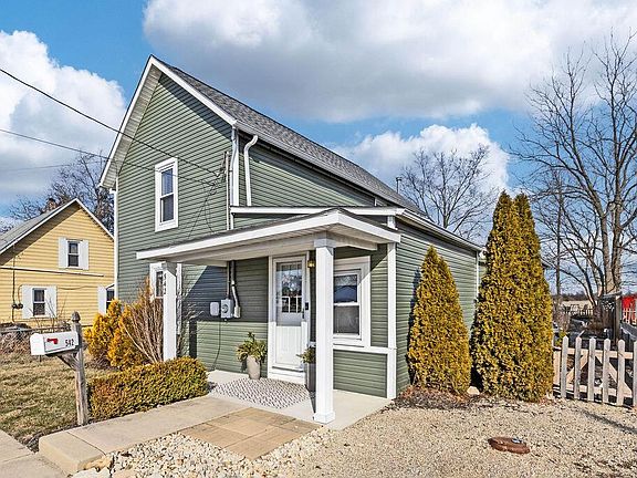 2nd image of 542 Gray St