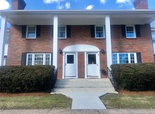 41 Brandywine Ln, Suffield, CT 06078