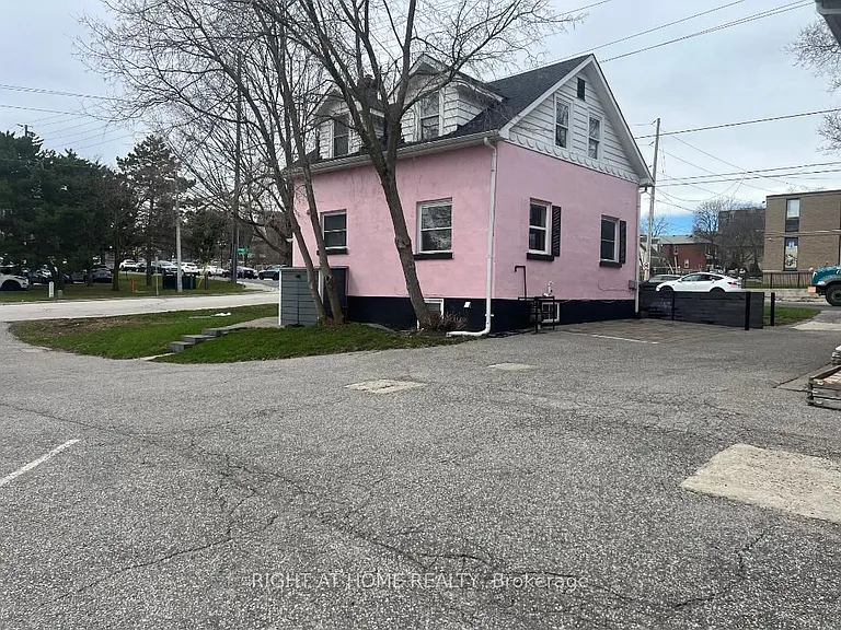 45 Major Mackenzie Dr E — Photo 3