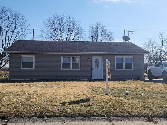 3rd image of 417 Sara Dr