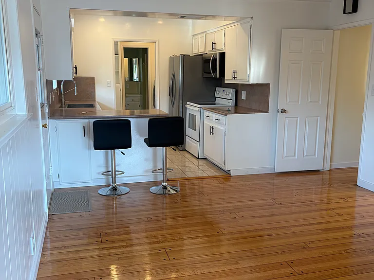 205 N Hacienda Ave — Photo 15