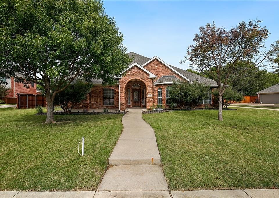 1st image of 335 Love Bird Ln