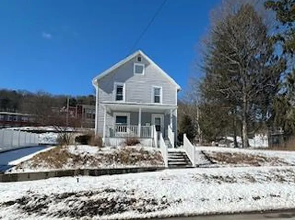 8 Hastings St, Wellsboro, PA 16901