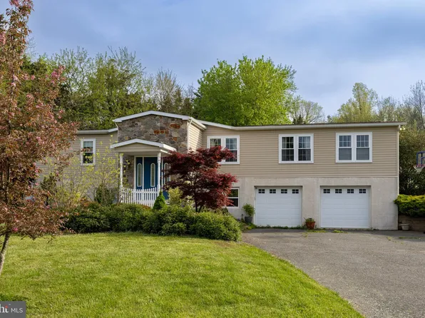 210 Washington Rd, Bechtelsville, PA 19505