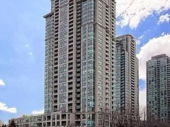3504 Hurontario St, Mississauga, ON