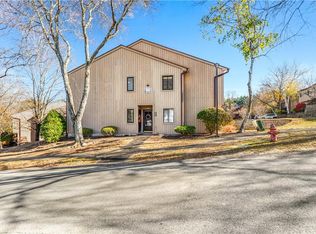 4002 Fox Ln, Poughkeepsie, NY 12603