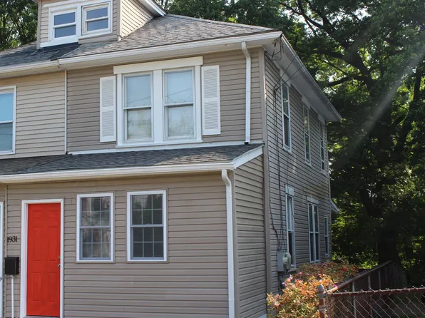 1931 Huddell Ave, Marcus Hook, PA 19061