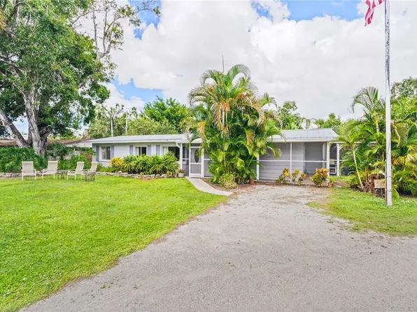 4429 Hicks St, Sarasota, FL 34233