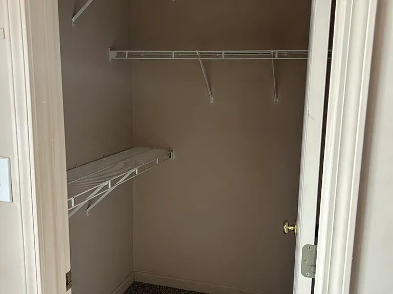 483 Dabney Dr — Photo 8