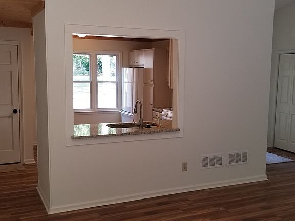 5th image of 316 Brookewood Dr