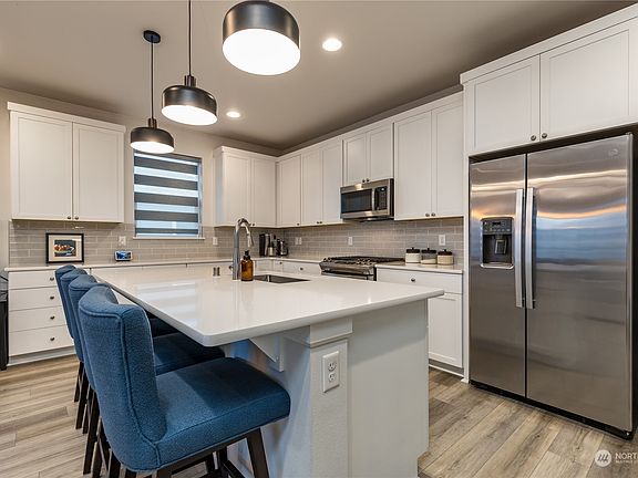 4th image of 17501 124th Avenue Ct E