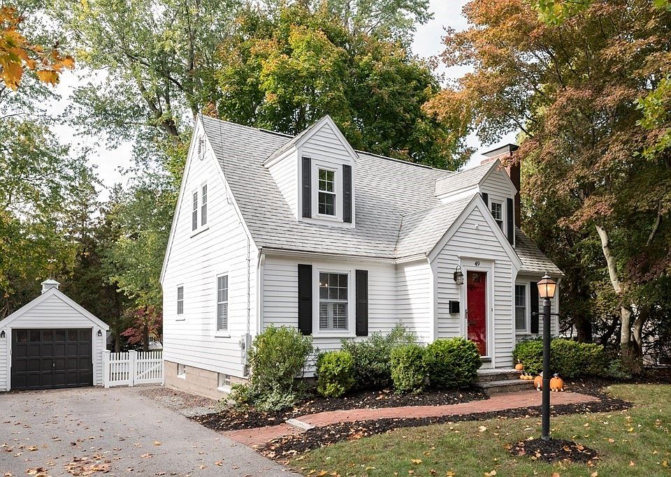 49 Hobart St, Hingham, MA 02043 Zillow