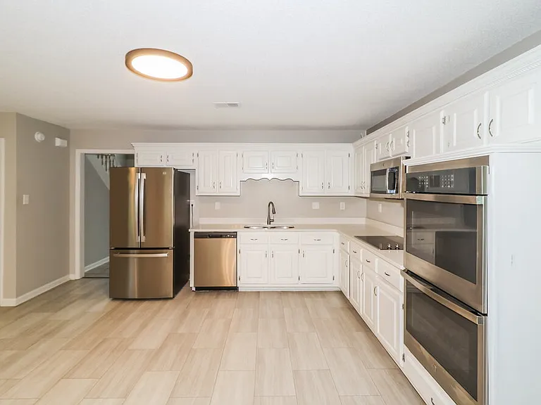 300 N Ericson Rd — Photo 7