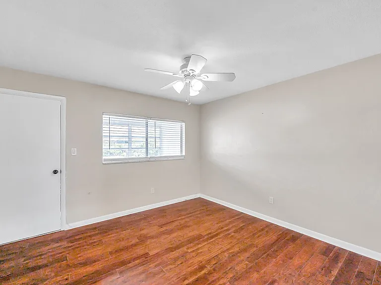 2366 Shelley St #12 — Photo 23