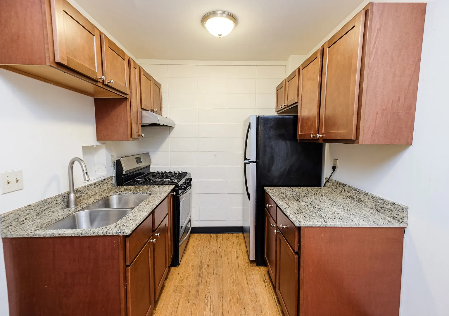Pillsbury Apartments — Photo 1