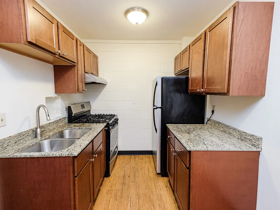 Pillsbury Apartments