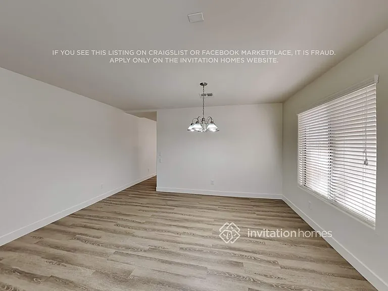 13737 W Solano Dr — Photo 3