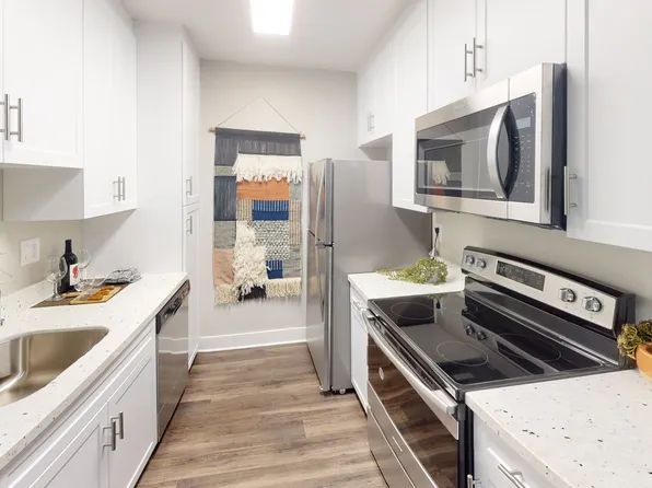 Axiom Tustin, 13843 Tustin East Dr #A153, Tustin, CA 92780