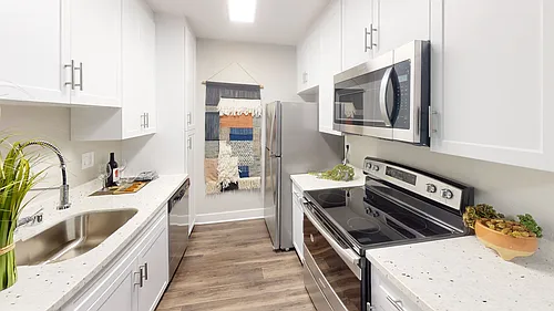 Axiom Tustin Photo 1