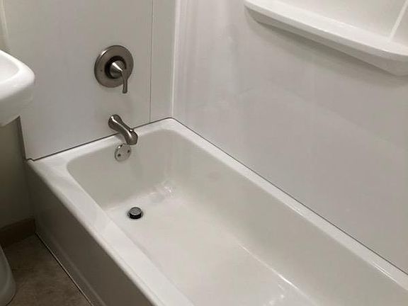 5th image of 292 W Main St APT 201