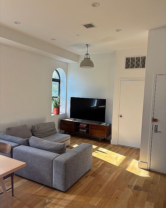 1st image of 1474 Bushwick Ave APT 3F