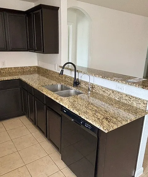 232 Millers Loop — Photo 3