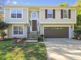 102 W Deer Park Rd, Gaithersburg, MD 20877