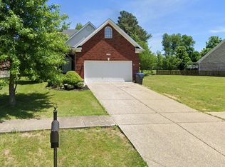 11407 Tierney Ave, Louisville, KY 40272