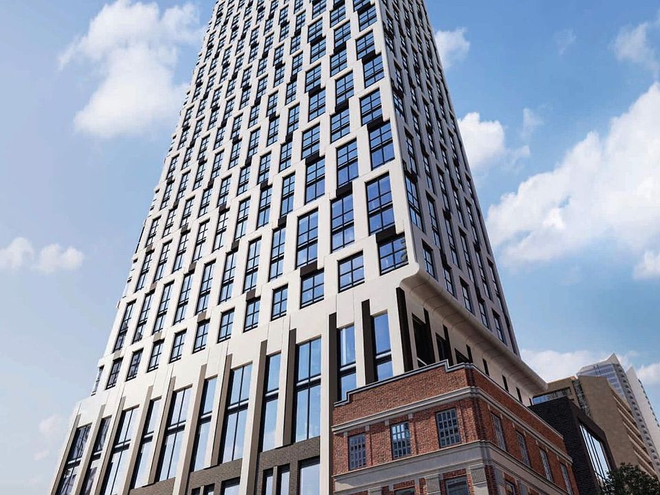2nd image of 252 Church St #3607