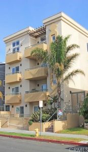 1622 Barry Ave PENTHOUSE 1, Los Angeles, CA, 90025