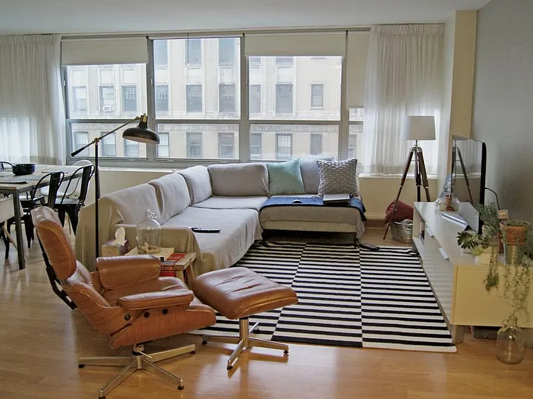 3550 N Lake Shore Dr #1306 — Photo 2