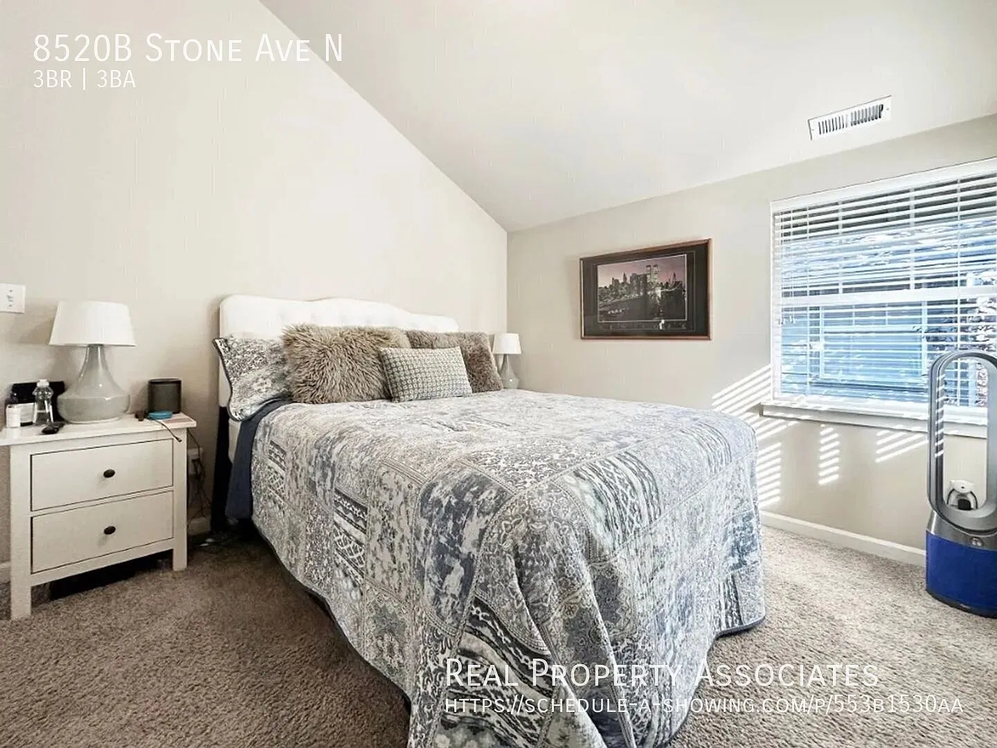 3 Bed 3 Bath Home with Outdoor Space Available Dec 7! — Photo 3