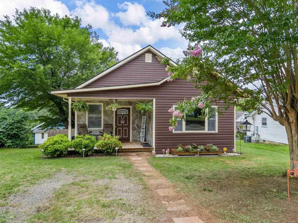 14 Maple St, Startex, SC 29377