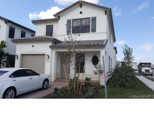 3483 W 97th St, Hialeah Gardens, FL 33018