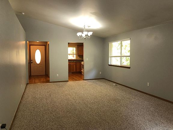 3rd image of 22034 Bluewater Dr SE
