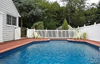 2nd image of 3705 Maxwell Dr