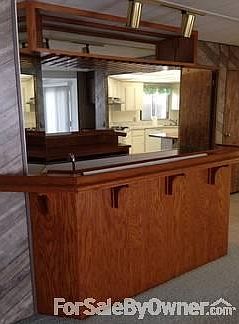 Family Room
						:
						Built in Wet Bar