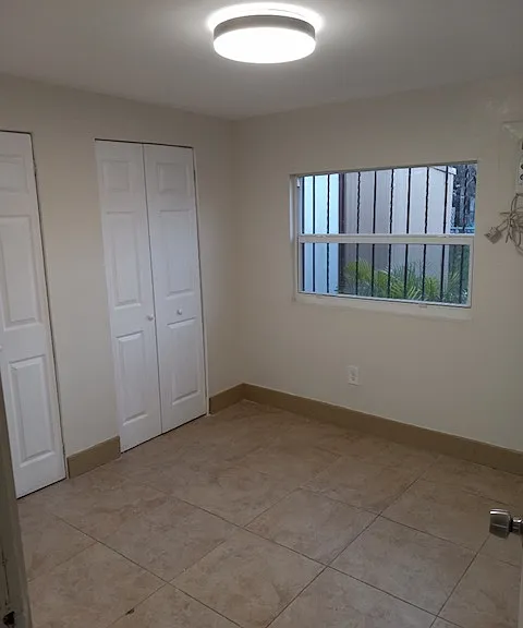 5710 SW 38th St — Photo 6