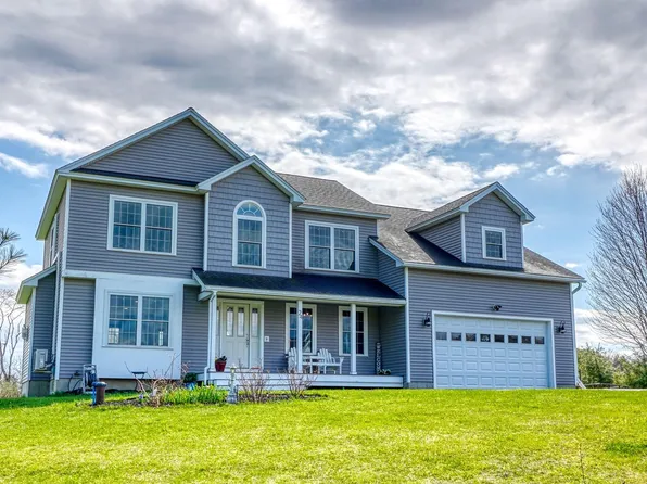 24 Royale Drive, Sidney, ME 04330