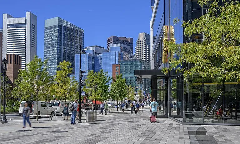 Watermark Seaport — Photo 36