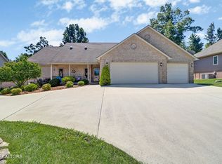 207 Forest Hill Dr, Fairfield Glade, TN 38558