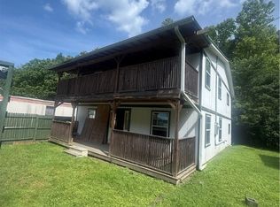 2075 Hewett Creek Rd, Jeffrey, WV 25114