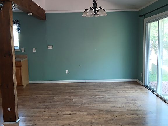 2nd image of 2620 Saint Regis Ln