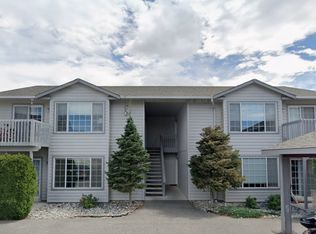 364 9th St NE APT B, East Wenatchee, WA 98802