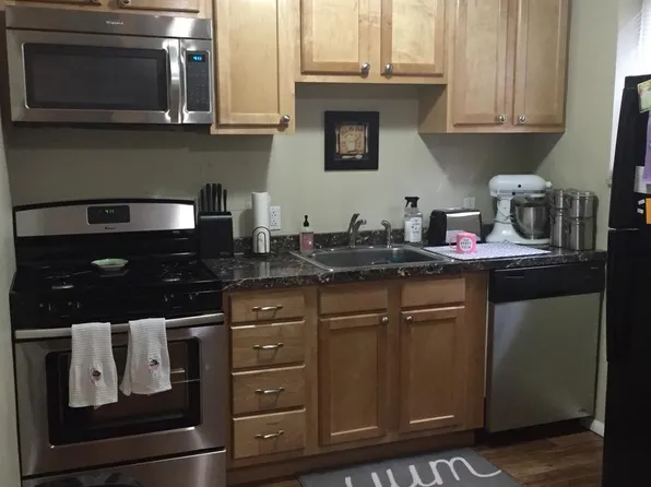 5500 Margaretta St APT 202, Pittsburgh, PA 15206