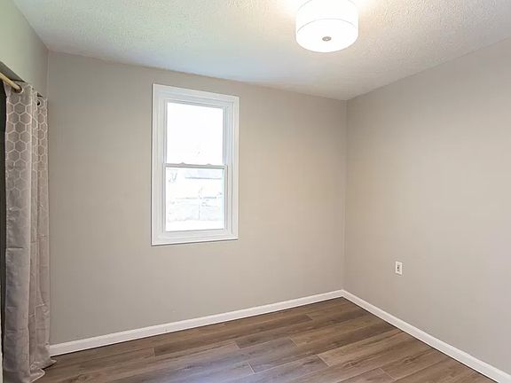 3rd image of 9030 Reed Rd #2
