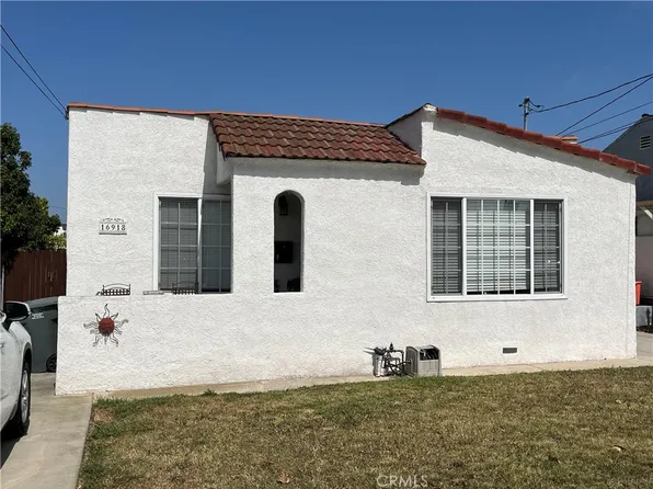 16918 S Hobart Blvd, Gardena, CA 90247