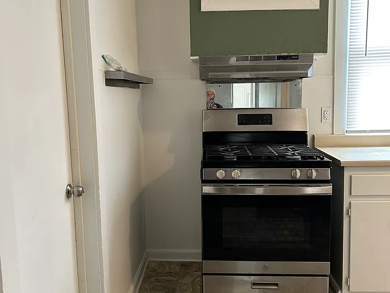 962 Charter Oak Ave — Photo 11