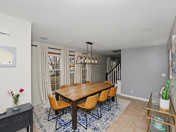 3rd image of 330 Kossow ROAD